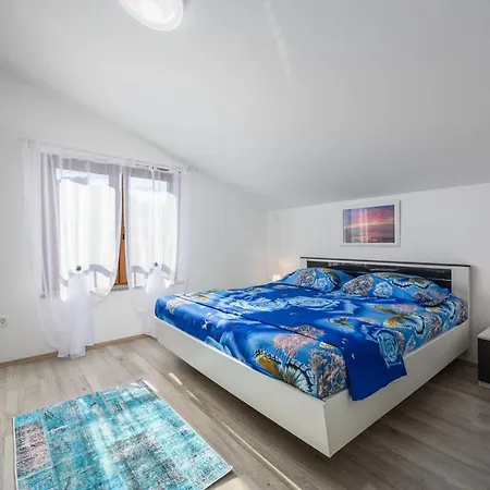 Pharos House With Hotel